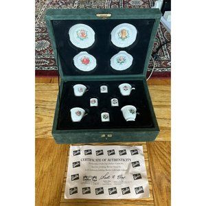 Chilton-Globe Holiday Barbie China Tea Set 1992-1995